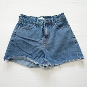 Women’s H&M Cut Off Denim Shorts